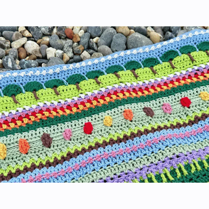 King Cole Woodland Wonders A Crochet Along Blanket in Cottonsoft DK-Yarn Pk  17 x 100g