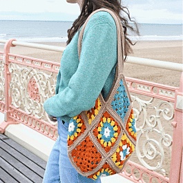 Granny Square Tote Bag in WoolBox Imagine Classic DK Autumn
