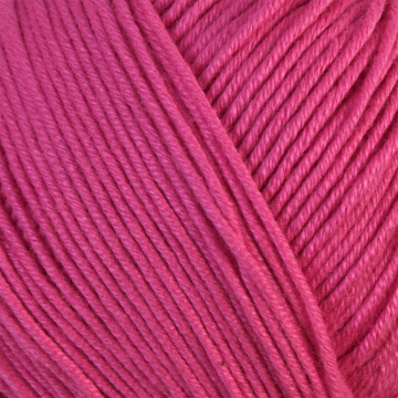 WoolBox Wooligurumi 4 Ply Yarn 010 Lipstick Pink 50g