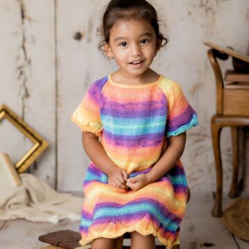Emu Batik DK Childs Knitted Dress Pattern 5001 Age 1-5 years